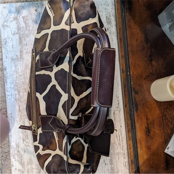 Dooney and Bourke Giraffe Print Weekend Bag - Picture 3 of 16